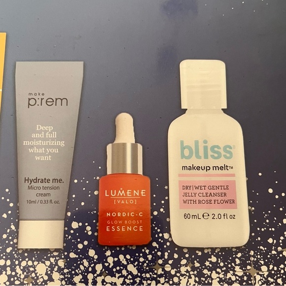 New & sealed target beauty box samples 5 total Burt’s bees lumene la roche posay - Picture 3 of 6